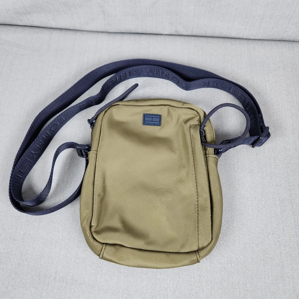 Tommy Hilfiger Crossbody Messenger Bag Mens Unisex Green Adjustable Strap